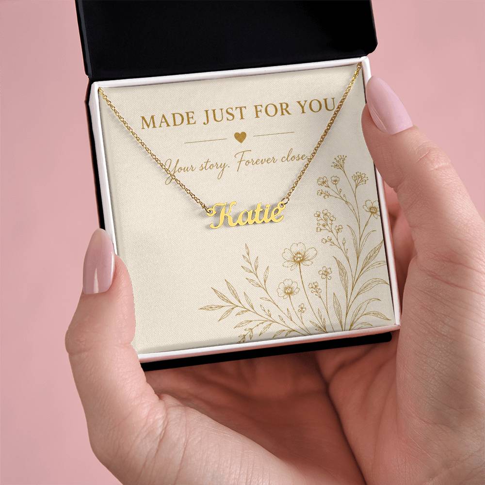 Personalized name necklace in gift box